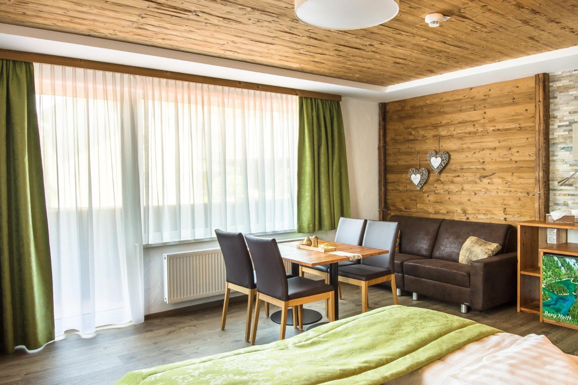Lorenzer Schlafstubn/Haus Wanderl Sankt Lorenzen im Murztal エクステリア 写真